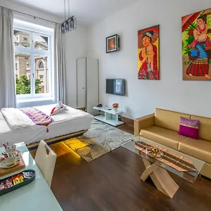 Andrassy Thai 3*, Budapest Hongrie
