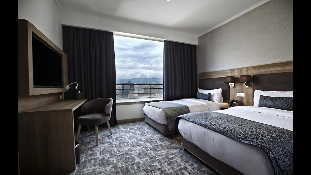 Hotel De Ville Beiroet 4*,  Libanon